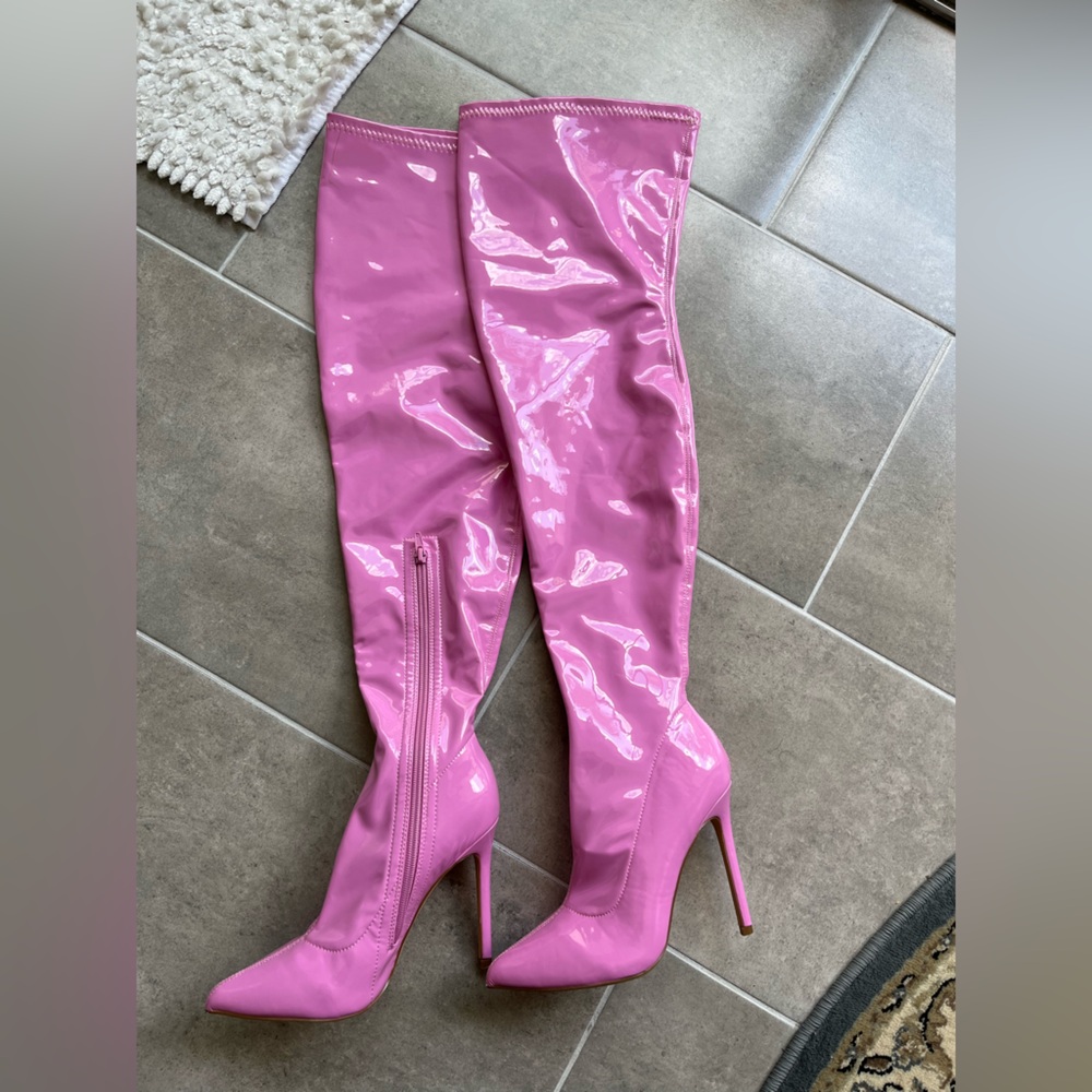 Women’s Light Pink Thigh High Heel Boots Dolls Kill Skinny Heel Size 7.5